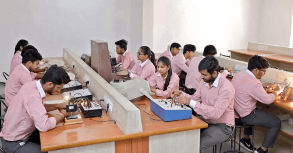 Labs in JNU 